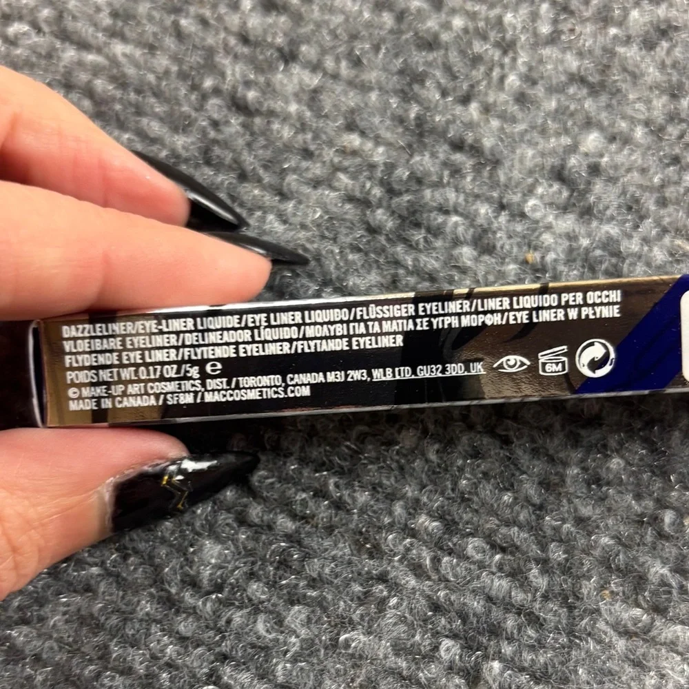 MAC Cosmetics NIB Dazzle Liner Liquid Eyeliner color: Statuesque - Picture 3 of 5